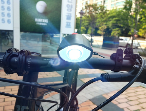 비바로 자전거 LED 전조등 전자벨 라이트 깜빡이 후레쉬 USB 킹썰 KINGSIR